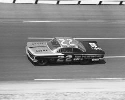 DAYTONA BEACH, FL ? February 12, 1960: Glen ?Fireball? Roberts led all 40 laps to win the first 100-mile qualifying race for the Daytona 500 NASCAR Cup event at Daytona International Speedway. Roberts was driving a 1960 Pontiac owned by John Hines and wrenched by Henry ?Smokey? Yunick. (Photo by ISC Images & Archives via Getty Images)