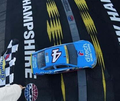 nhms2_nscs_harvick_checkered_092516-rainier-ehrhardt-nascar-via-getty-images