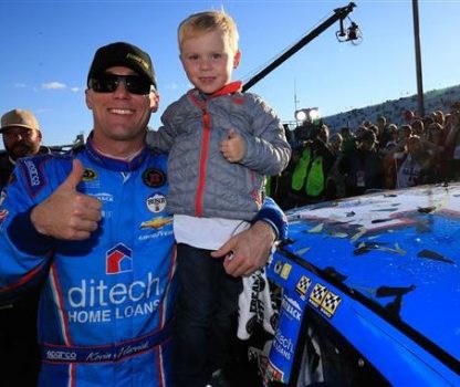 nhms2_nscs_harvick_winnersticker_092516-chris-trotman-nascar-via-getty-images